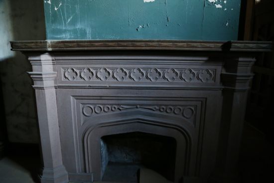 58279841E.jpg